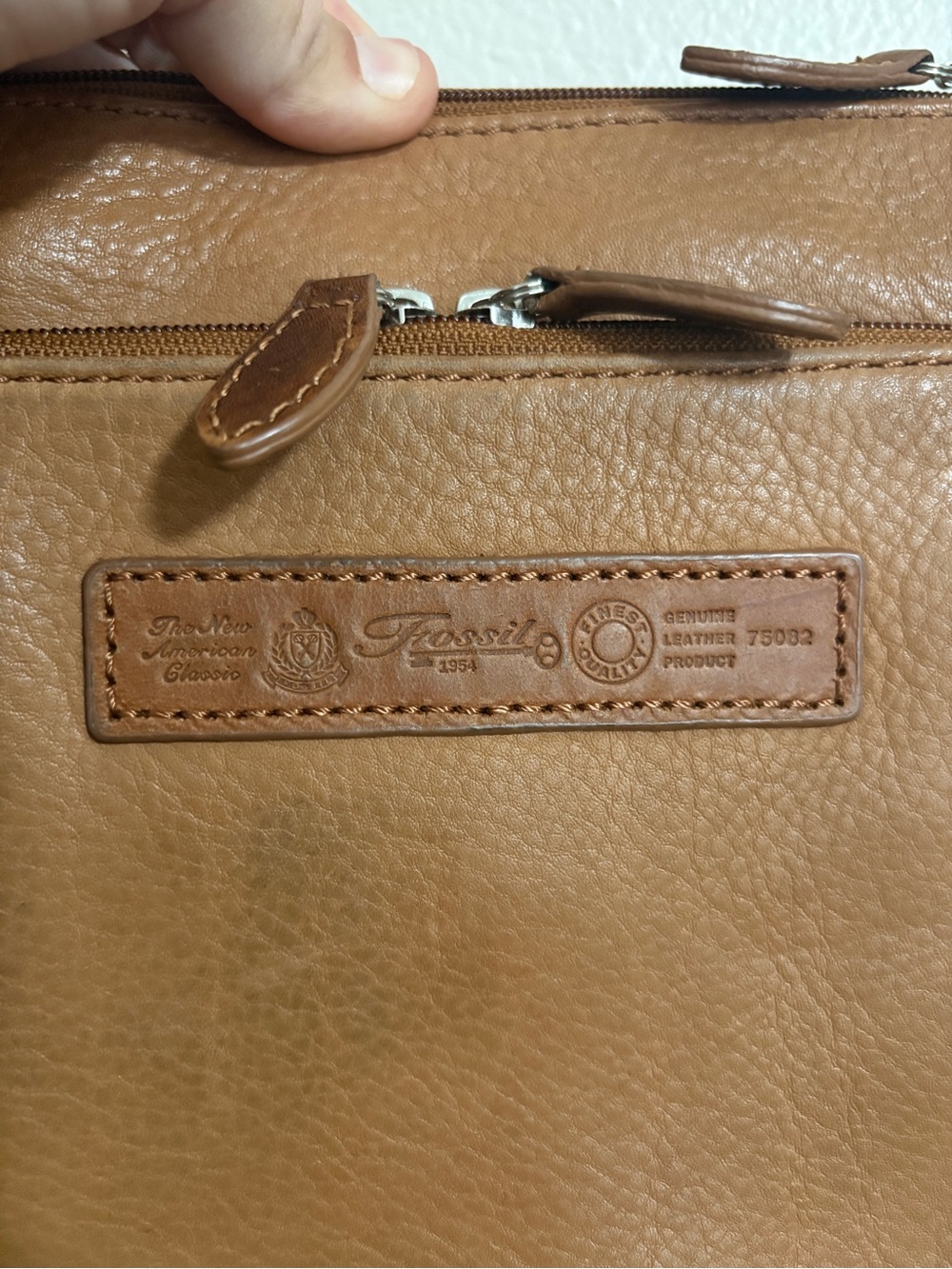 Vintage Leather Fossil Crossbody Medium Size Multiple Zipper Compartments Purse - Picture 12 of 12